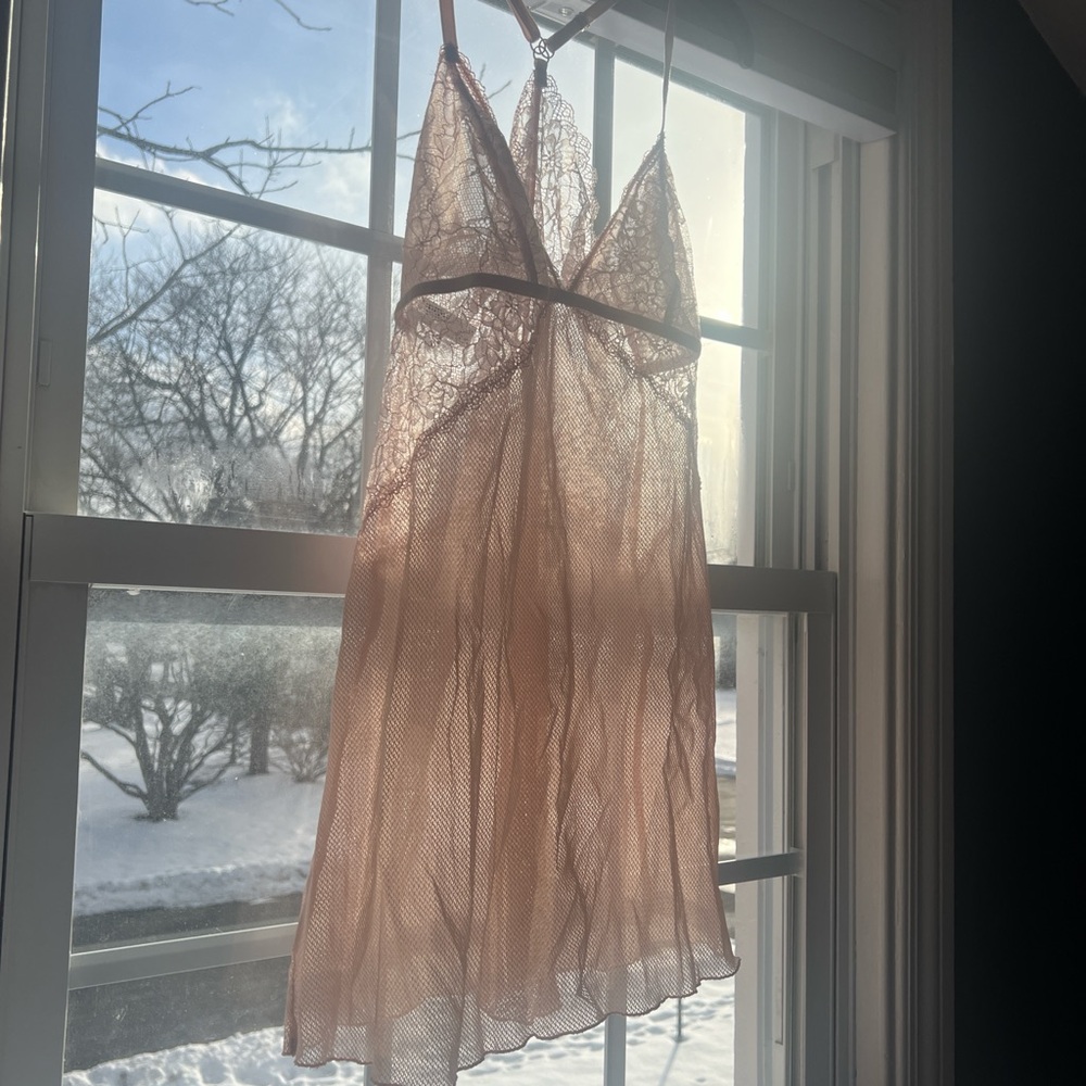 Lace Nightgown in Soft Pink